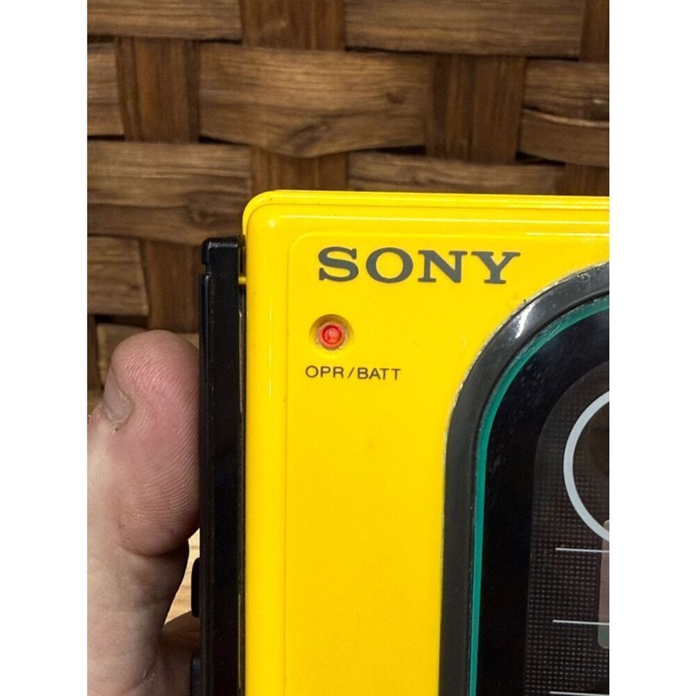 Sony WM-F45 Yellow Walkman Sports FM/AM Portable Cassette Player - Picture 11 of 11